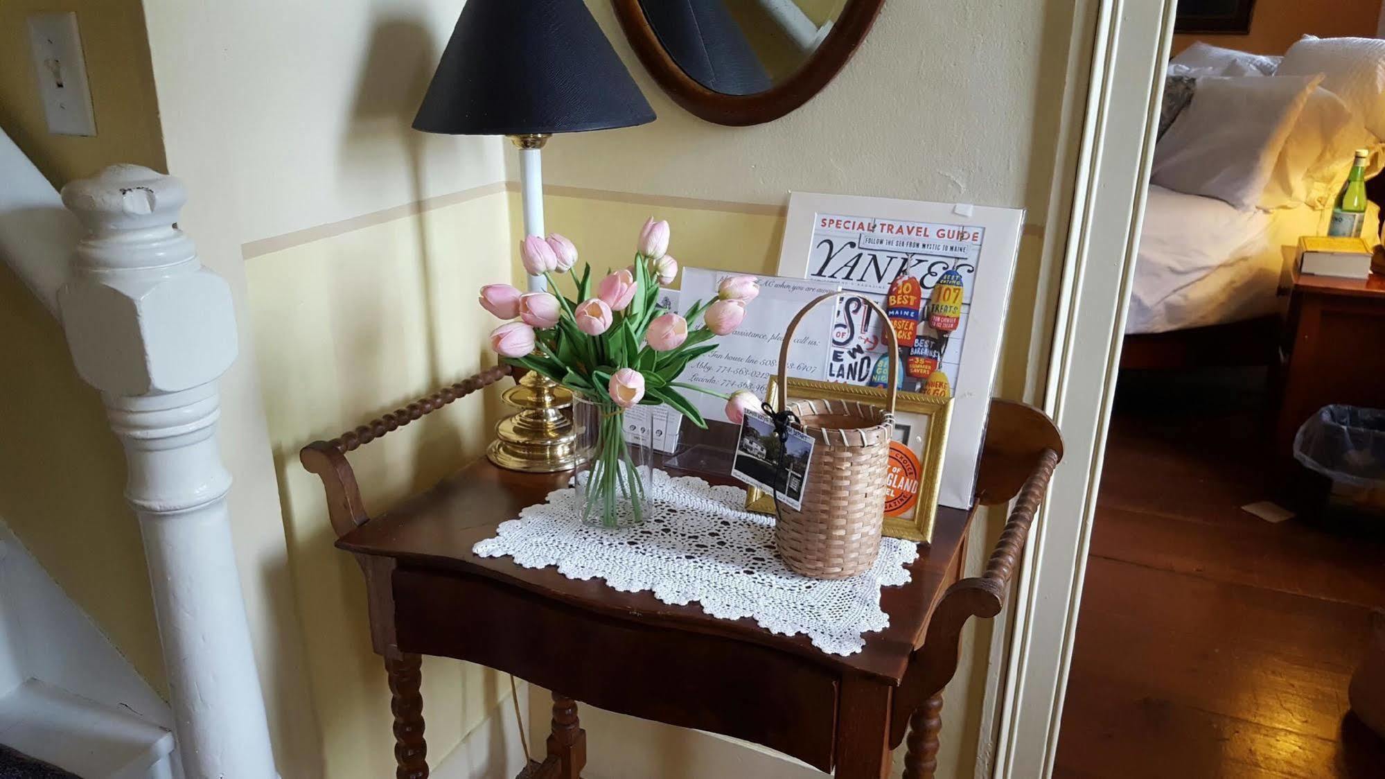 The 1720 House Bed and Breakfast Vineyard Haven Buitenkant foto